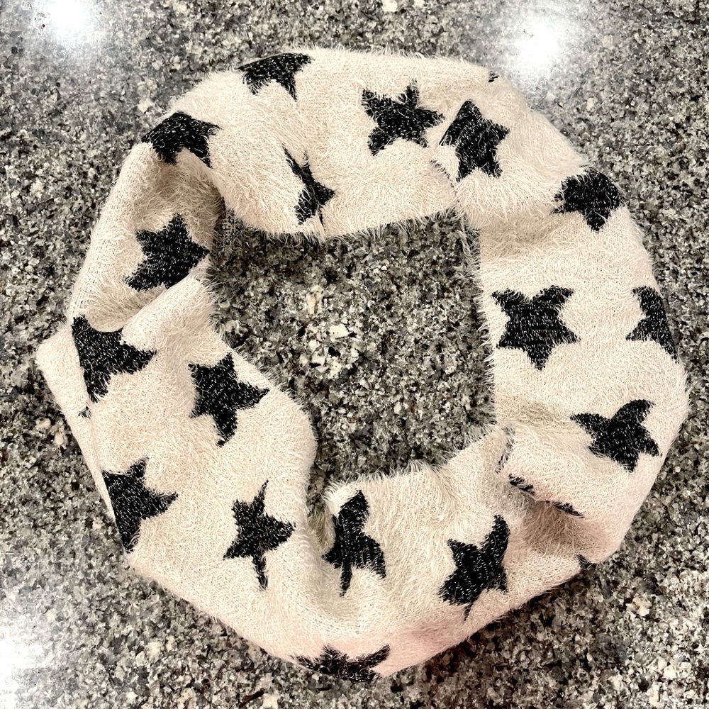 American Eagle Fuzzy Star Infinity Scarf